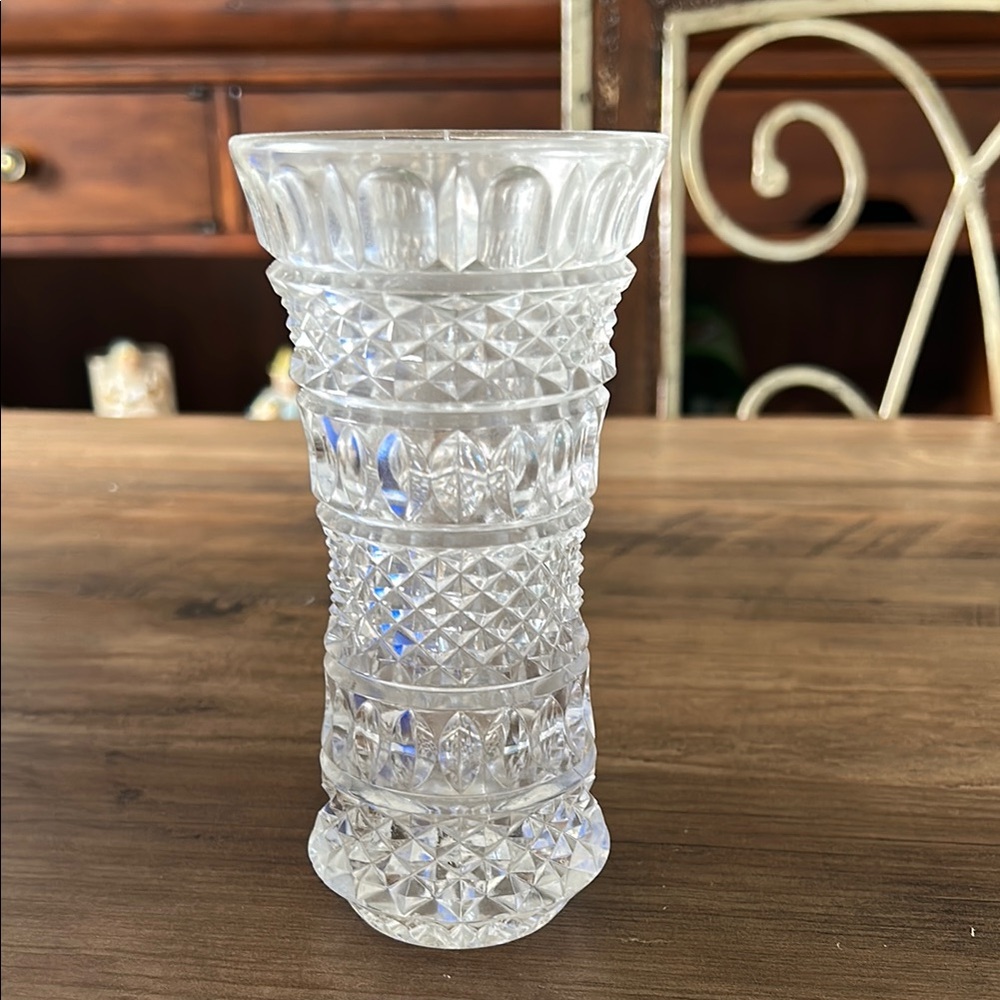🔥🔥Vintage Lead Crystal Bud Vase - Diamond Cut And Bubble Pattern.